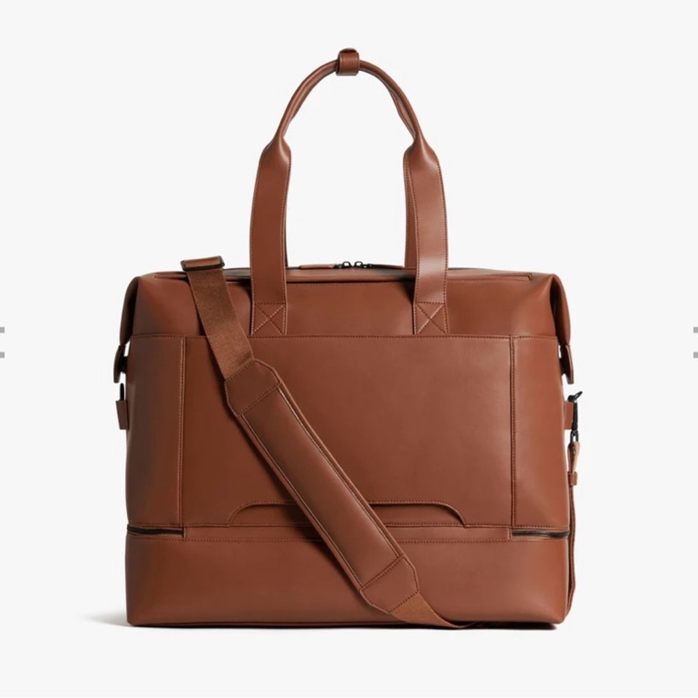 Monos Weekender Bag - Mahogany Vegan Leather